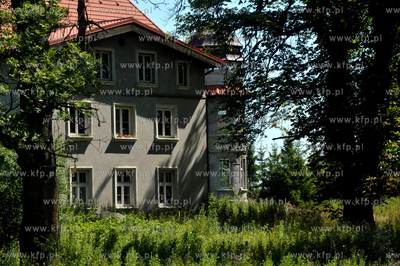 Palac w Malkowie w gminie Zukowo. 10.07.2014 Fot. Maciej...