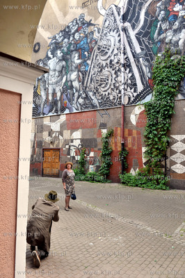 Ostatni dzien dzialalnosci kin Neptun, Kameralne i...