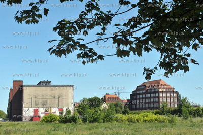 Gdansk. Tereny byłej Stoczni Gdanskiej. widzine zl...