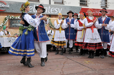 Chmielno. Kaszuby. Inscenizacja wesela kaszubskiego...
