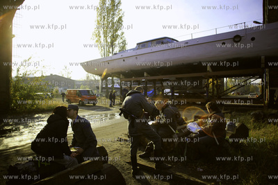 Stocznia Gdańsk. Zespol Big Cyc realizuje teledysk...