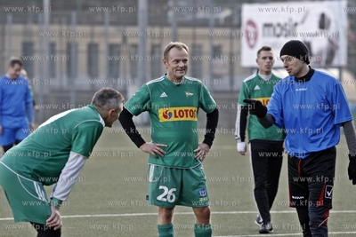 Gdansk. Boisko przy ul. Traugutta.  Sylwestrowy mecz...