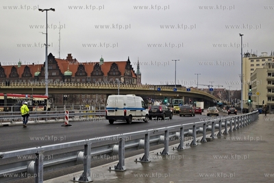 Oddany od użytku nowy wiadukt kolejowy w ciągu ul....