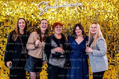 Studniówka I Liceum Ogólnokształcącego z Oddziałami...