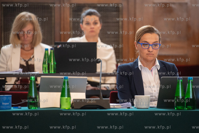 XIV sesja Rady Miasta Sopotu. Podczas sesji wręczono...