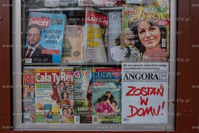 Gdańsk, kiosk przy ulicy Dmowskiego. 20.03.2020 /...