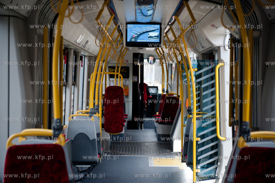 Gdansk. Przystanek tramwajowy przy ul. Dlugie Ogrody....