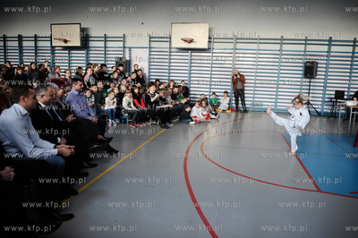 Pruszcz Gdanski. Zespol Szkol nr 2. Spotkanie z Leszkiem...