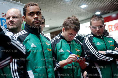 Gdansk. Galeria Przymorze. Prezentacja I druzyny Lechii...