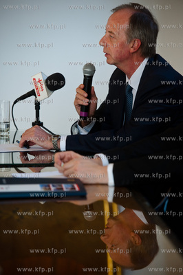 Gdansk. Ratusz Glownego Miasta. Konferencja prezentujaca...