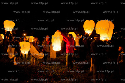 Pruszcz Gdanskich. Pierwsza edycja Festiwalu Swiatla.
Nz...