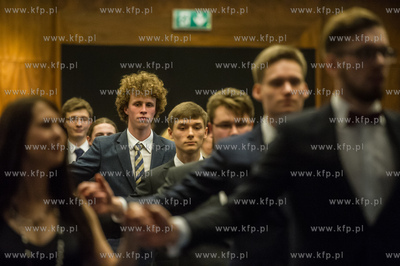 Sopot. Centrum konferencyjne hotelu Sheraton. Studniowka...