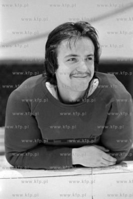 Włodzimierz Olszewski , hokeista, bramkarz Stoczniowca...