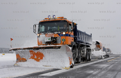 Gdansk, Rebiechowo. Nz Akcja Zima. Odsiezanie drogi...