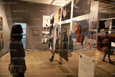 Gdansk - Instytut Sztuki Wyspa. Wernisaz wystawy "Ludzie,...