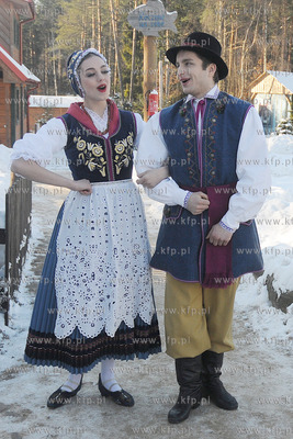 Czlonkowie Zespolu Piesni i Tanca Mazowsze odwiedzili...