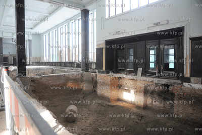 Trwa Remont i przebudowa dworca kolejowego Gdynia Glowna,...