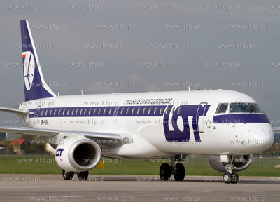 Gdansk Rebiechowo. Najnowsza maszyna Polskich Linii...