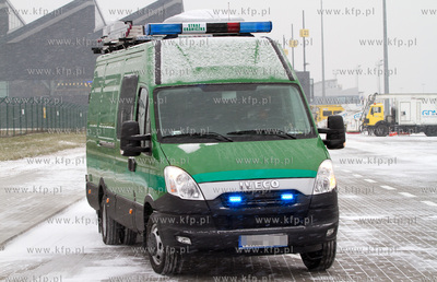 Wojewoda pomorski  przekazal Morskiemu Oddzialowi Strazy...