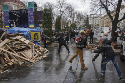 Lwow. Ukraina. Pokojowe demonstracje antyrzadowe na...