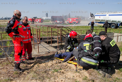 W Porcie Lotniczym Gdansk odbyly sie wspolne cwiczenia...