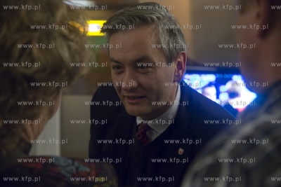 Wieczor wyborczy w sztabie kandydata na prezydenta...