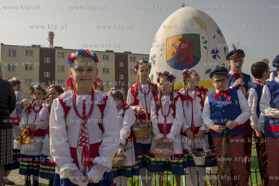 Odsloniecie "Kociewskiej pisanki". Duza, bardzo duza,...