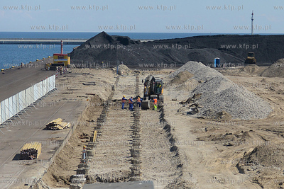 Przy Nabrzezu Francuskim w gdynskim porcie w miejscu...