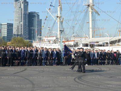 Na Molo Poludniowym w Gdyni zainaugorowano rozpoczecie...