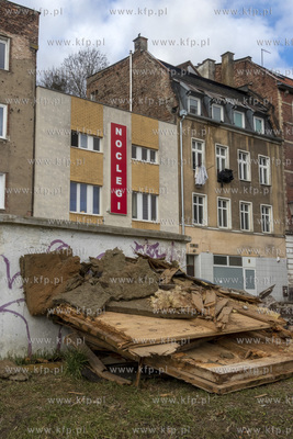 Kamienice przy ulicy Zaroślak w Gdąńsku Śródmieściu....