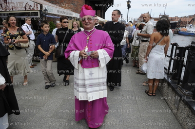 Gdansk.V Morski Odpust Sw. Dominika. Uczestnicy procesji...