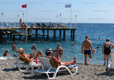 Plaza przy hotelu Sailors Beach Club w Kiris, turystycznej...