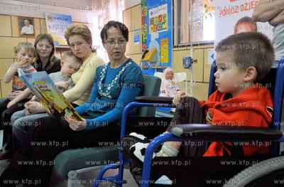 Aktorka Joanna Kreft Baka w ramach akcji fundacji zyc...