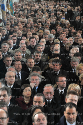 Bazylika Mariacka w Gdansku. Uroczystosci pogrzebowe...