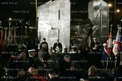 Gdynia. Pomnik Ofiar Grudnia 1970. Obchody rocznicowe...