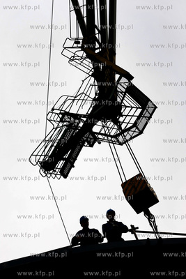 Stocznia Gdansk S.A.. Wodowanie jednostki typu offshore...