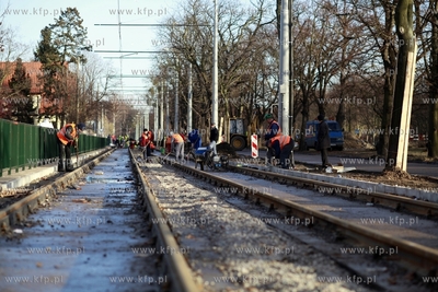 Gdansk. Remont torowiska wzdłuż ul. Pomorskiej i...