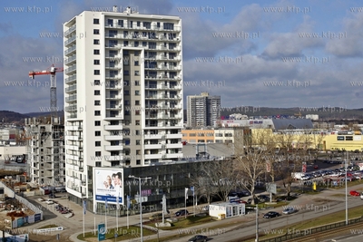 Wiezowce Albatros Towers na gdanskim Przymorzu. 17.02.2014...