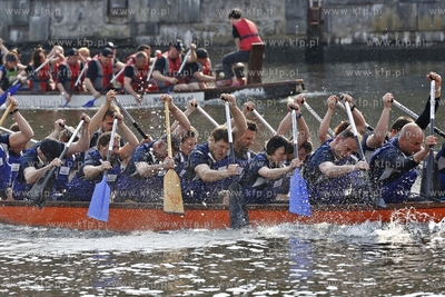 Regaty Trójmiejskich Instytucji Kultury Smocze Łodzie...