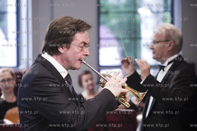 Polska Filharmonia Kameralna Sopot. Koncert KRICHEL...