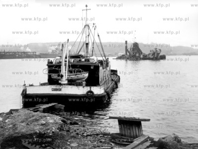 Prace przy budowie suchego doku w Stoczni im. Komuny...