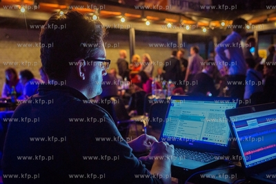 Gdynia. Klub Ucho. Sztab wyborczy prezydenta Gdyni...