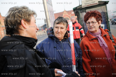 Gdansk. Tydzien Flagi z Radiem Gdansk, akcja promujaca...