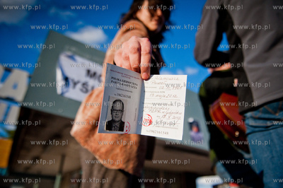 Gdansk. Happening przed Brama Historyczna nr 2 Stoczni...