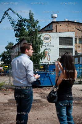 Stocznia Gdanska. Spacer z przewodniczka, bedacy czescia...