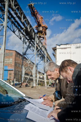 Stocznia Gdanska. Przekazanie wylaczonego z uzytku...