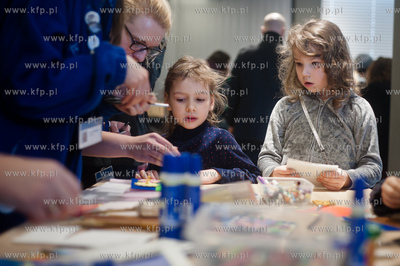 Gdynia. Infobox. Warsztaty plastyczne pt. Pocztowka...