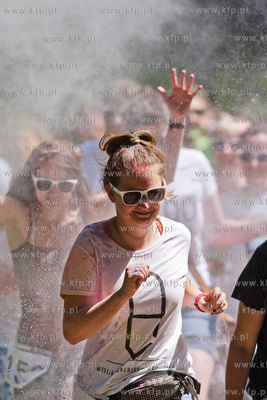 Gdansk. Park Akademicki. Color Run bedacy czescia Color...