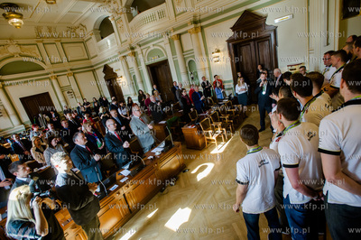 Gdansk. Sala Obrad Rady Miasta. Wizyta zespolu siatkarzy...