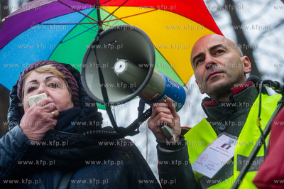 Gdansk. Plac Solidarnosci. Wiec dla obrony demokracji...